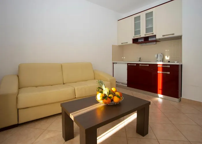 Domo * Макарска