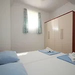 Apartment Domo Makarska