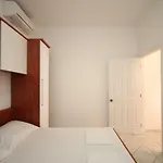 Domo Apartment *