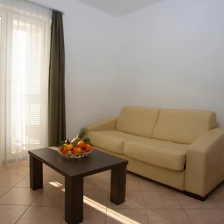 Апартаменти Domo *